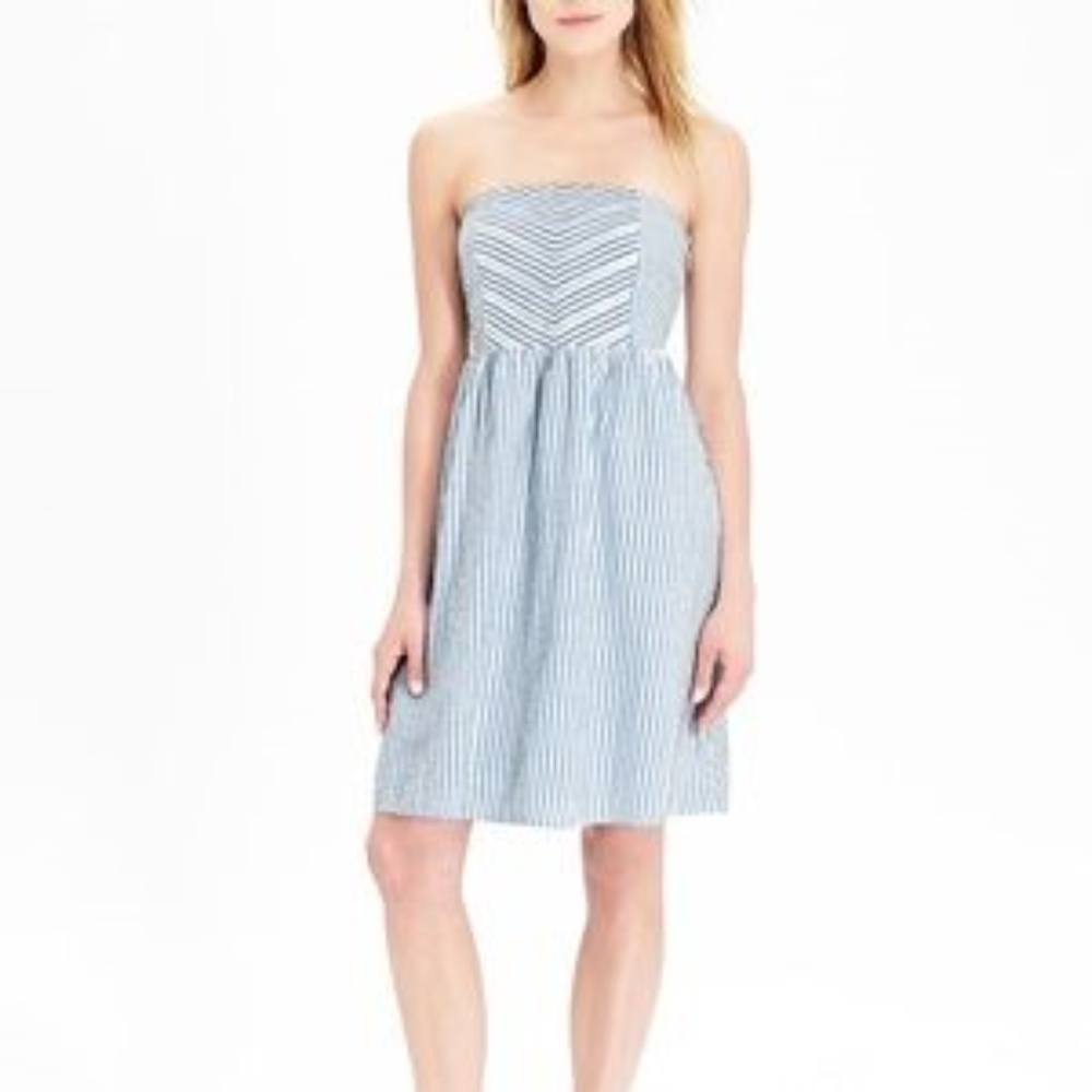 Old Navy Strapless Blue & White Seersucker Dress 8